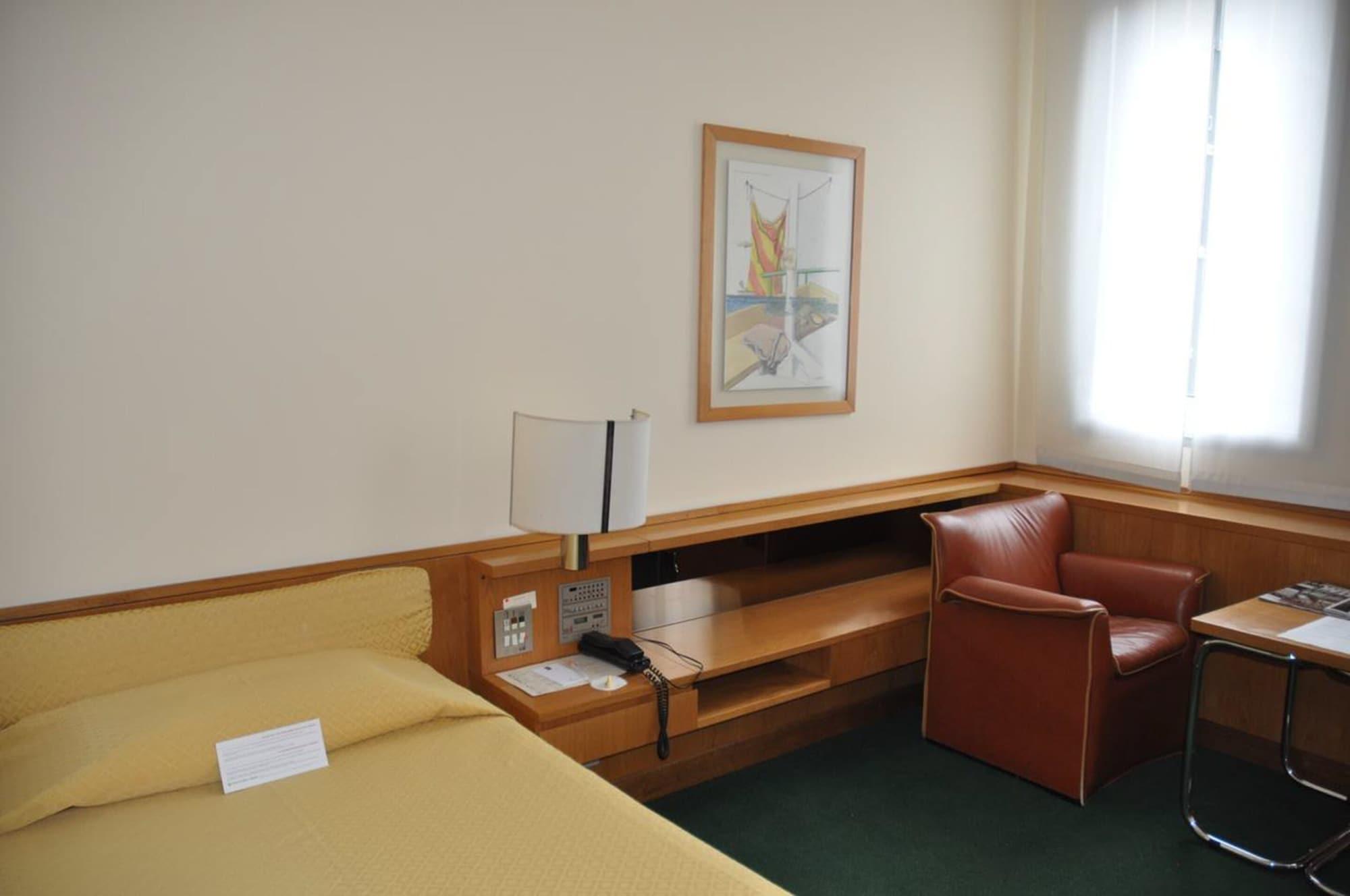 Hotel Galileo Milánó Kültér fotó