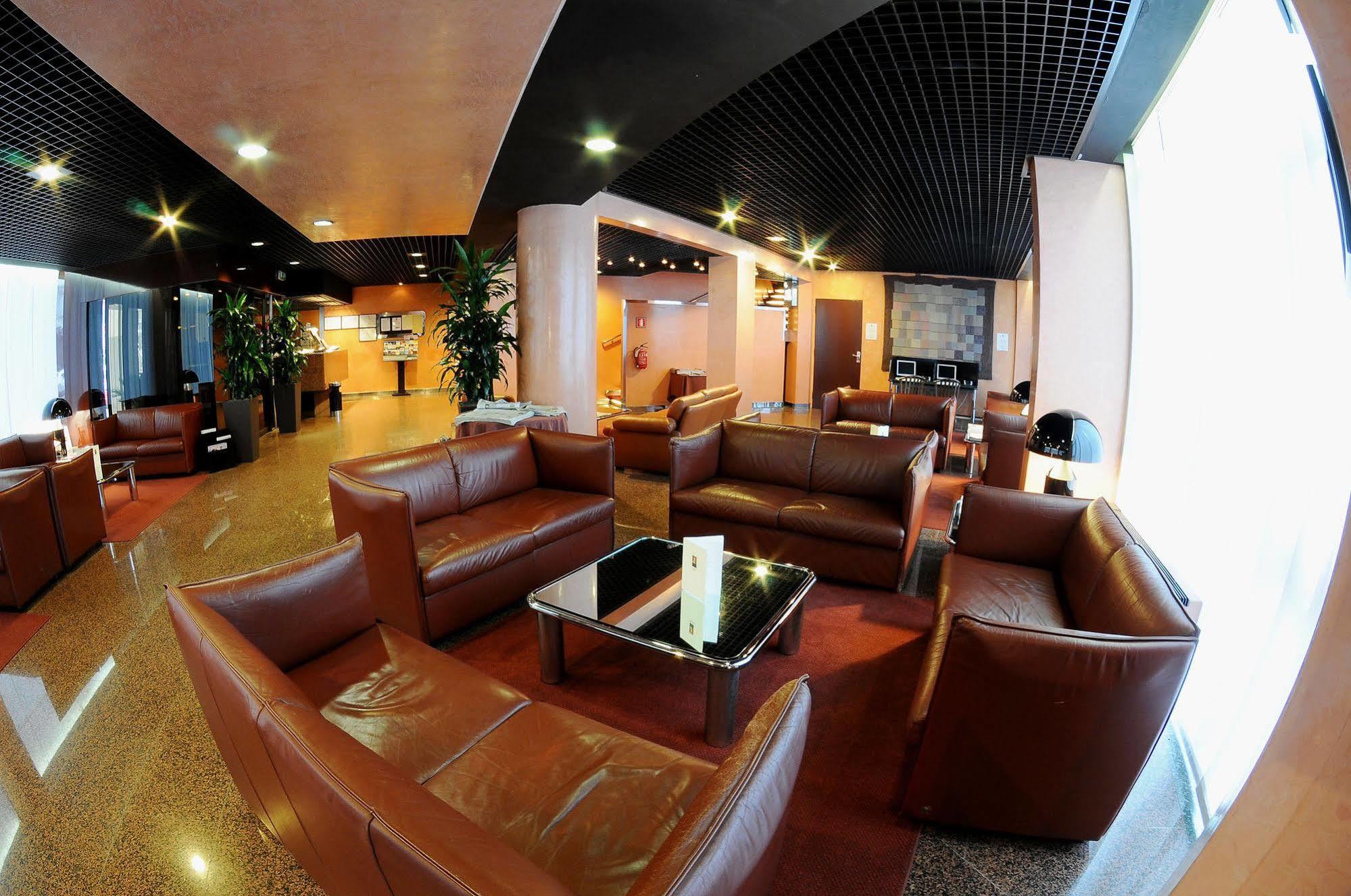 Hotel Galileo Milánó Kültér fotó