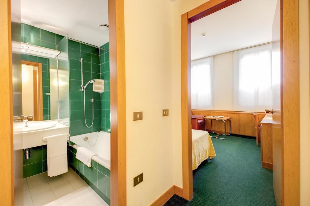 Hotel Galileo Milánó Kültér fotó